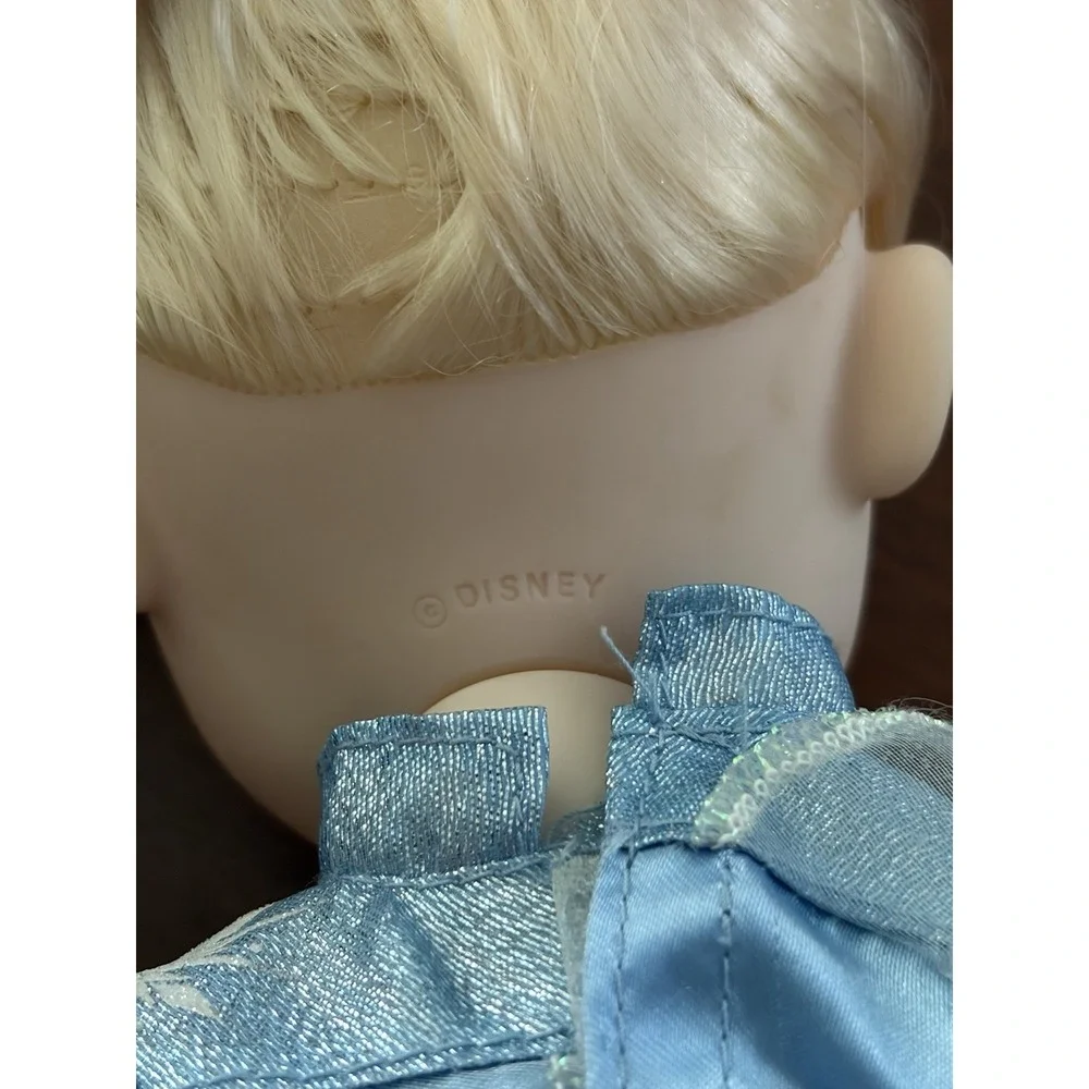 Disney Jakks Pacific Frozen Elsa Doll 14 In Talk &‎ Singing Vinyl